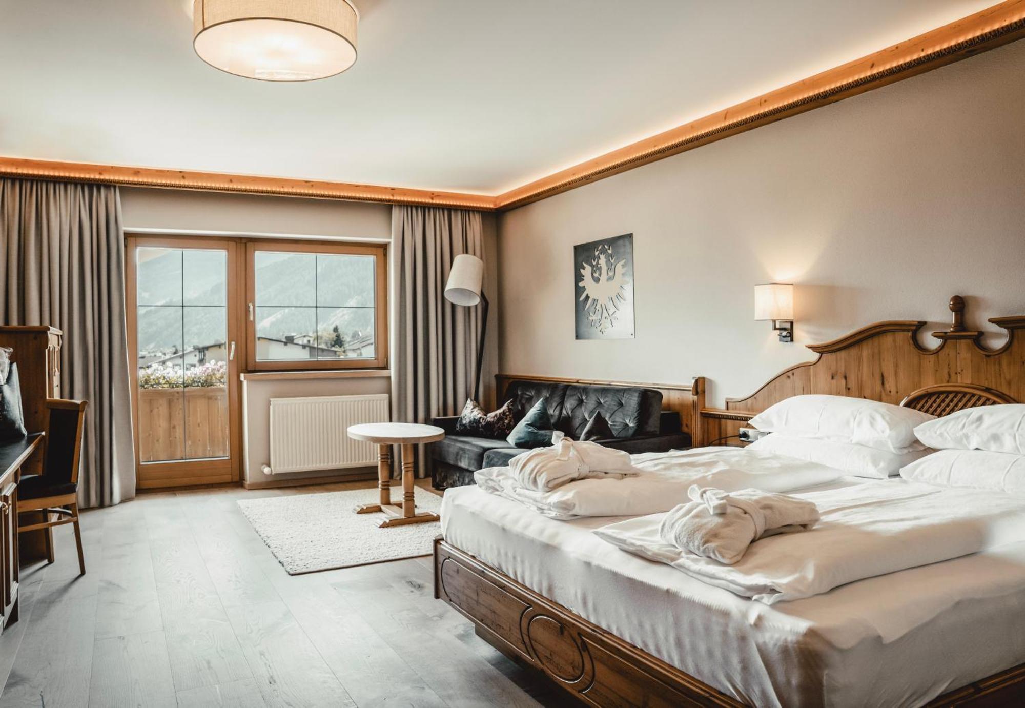 Hotel Held Fügen Zewnętrze zdjęcie